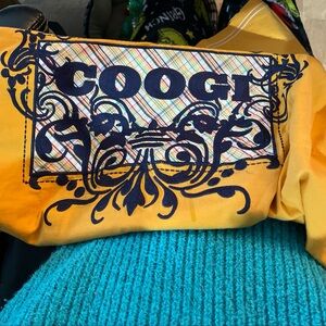 Coogi Vintage EXCLUSIVE Men's 3XL Short Sleeve T-Shirt Embroidered Logo